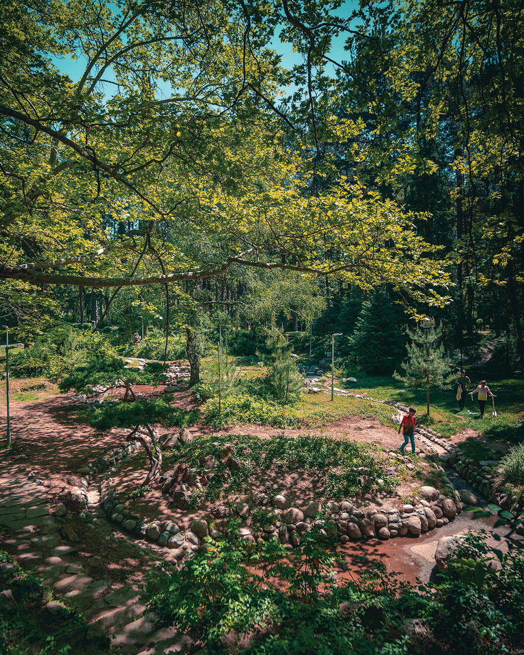 Sandanski landscape and civic greenery under soft light.