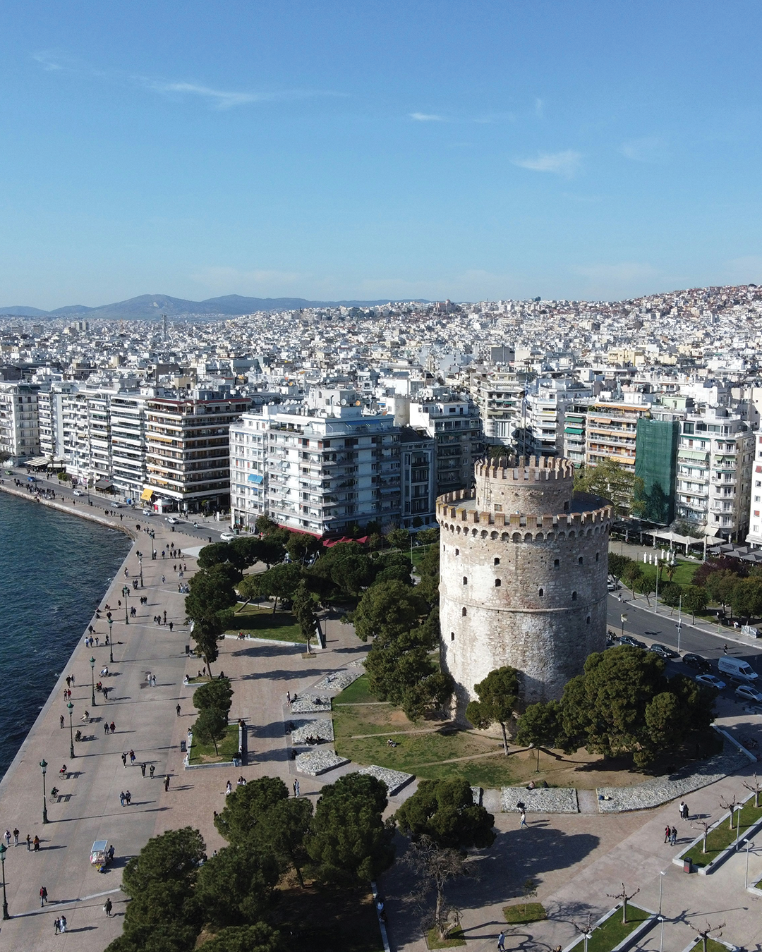 Solun waterfront and White Tower scene for the quality of life survey.