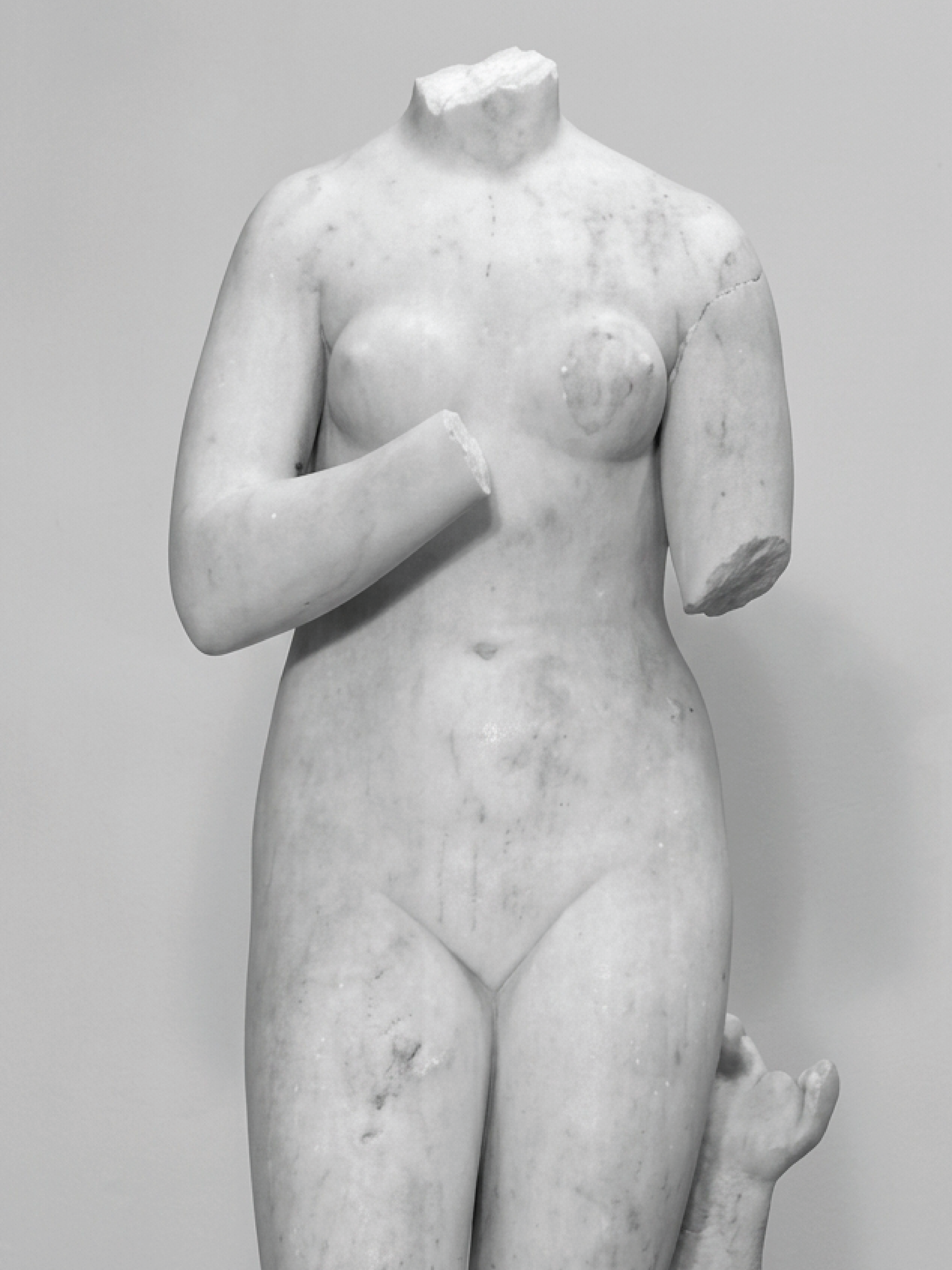 Additional view of the Venus of Skupi.